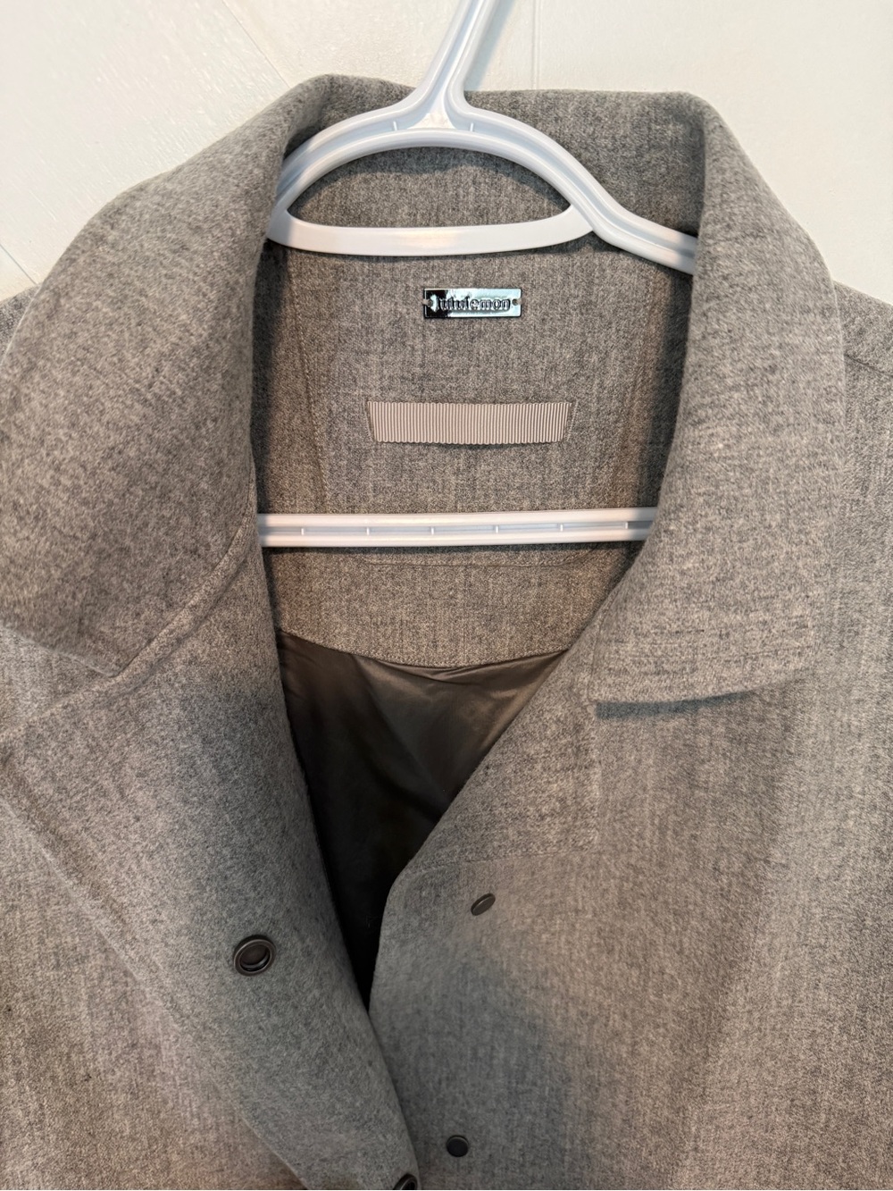Lululemon Roam Far Wool Coat
Heathered Silver Graphite / Steam - Picture 8 of 14